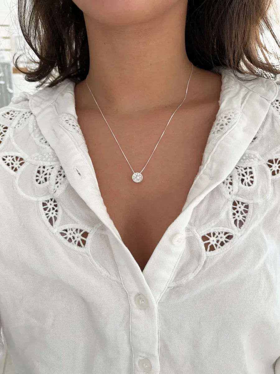 Collar Punto de Luz Redondo con Circonita Cúbica